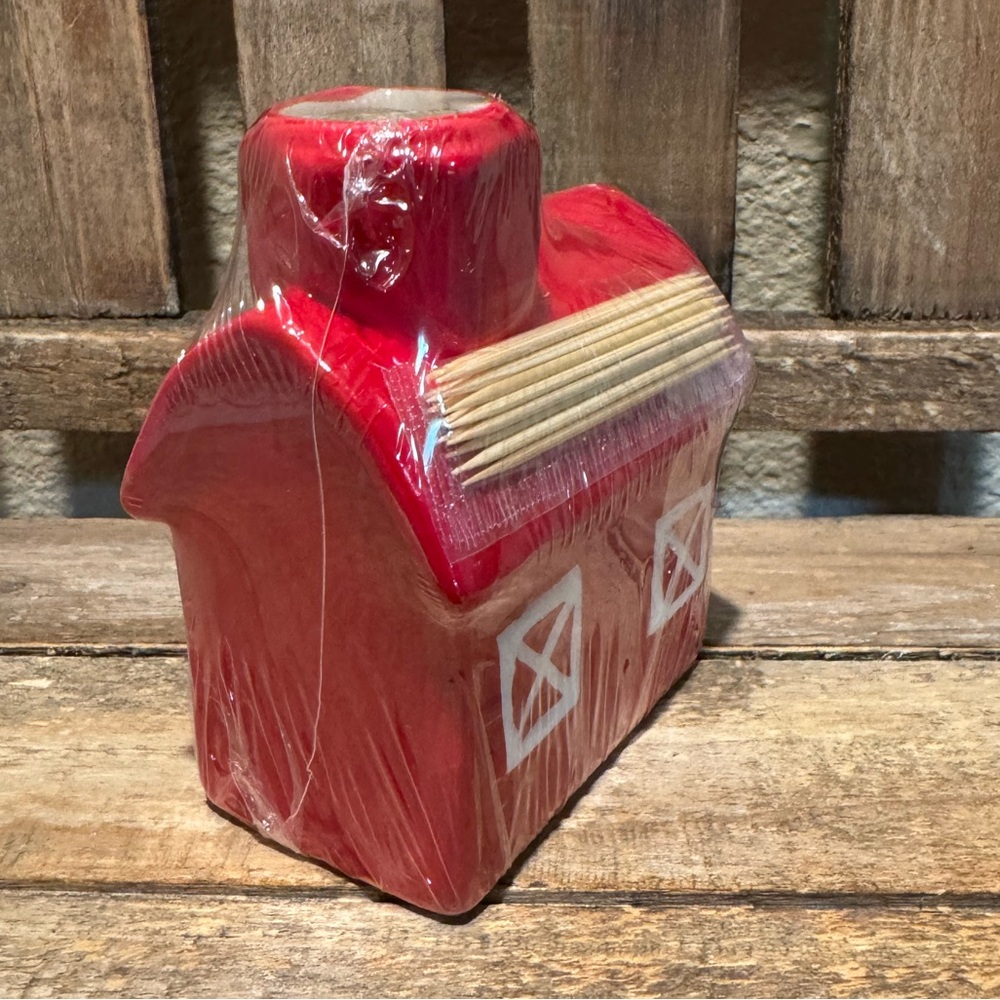 Farmhouse Barn Toothpick Holder, Red & White Barn Toothpick Holder